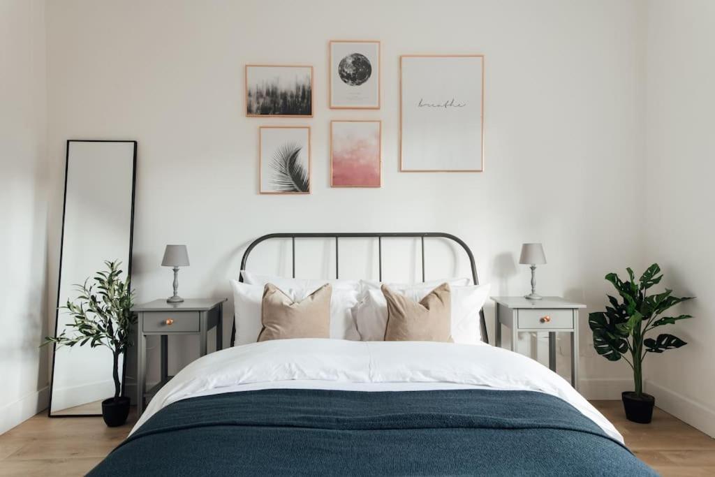 Stylish 2 Bedroom Flat In Ilford, London Экстерьер фото